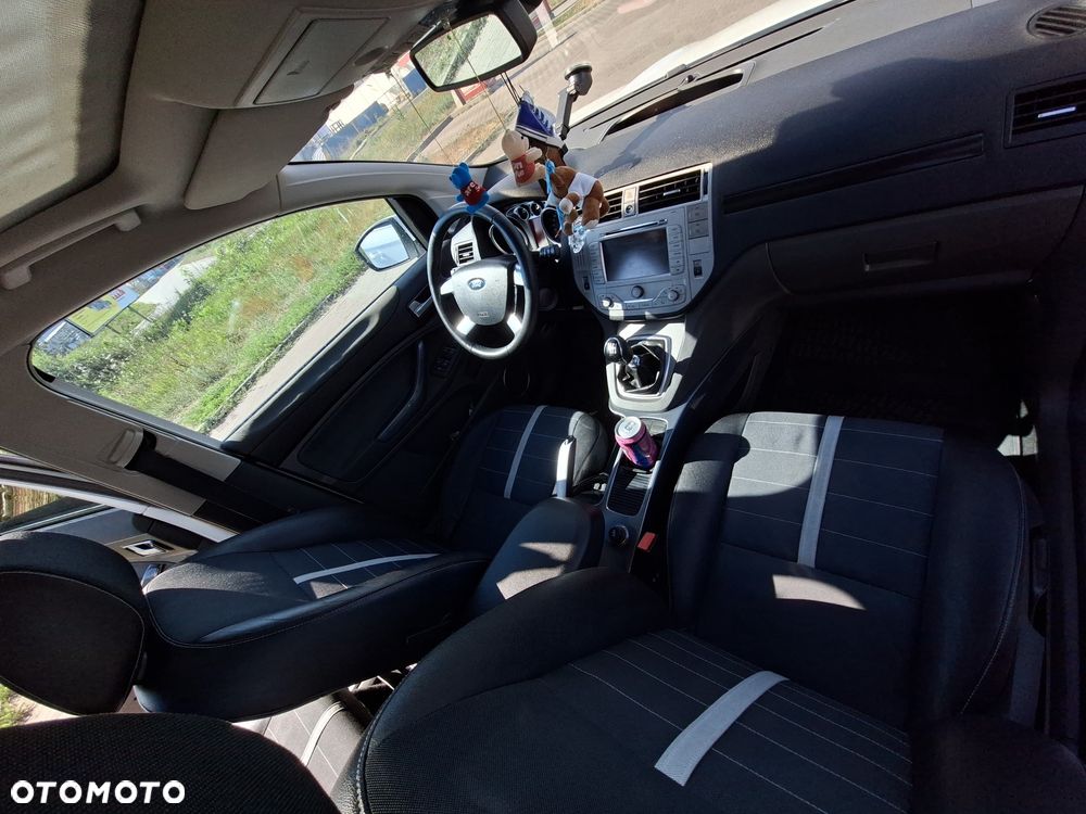 Ford Kuga 2.0 TDCi Titanium - 12