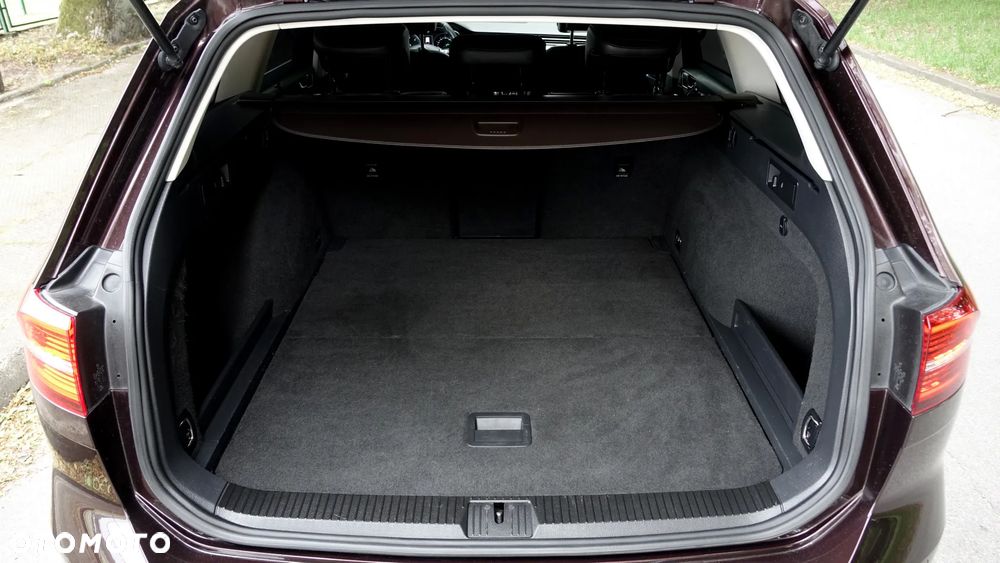 Volkswagen Passat Variant 2.0 TDI DSG (BlueMotion Technology) Highline - 31