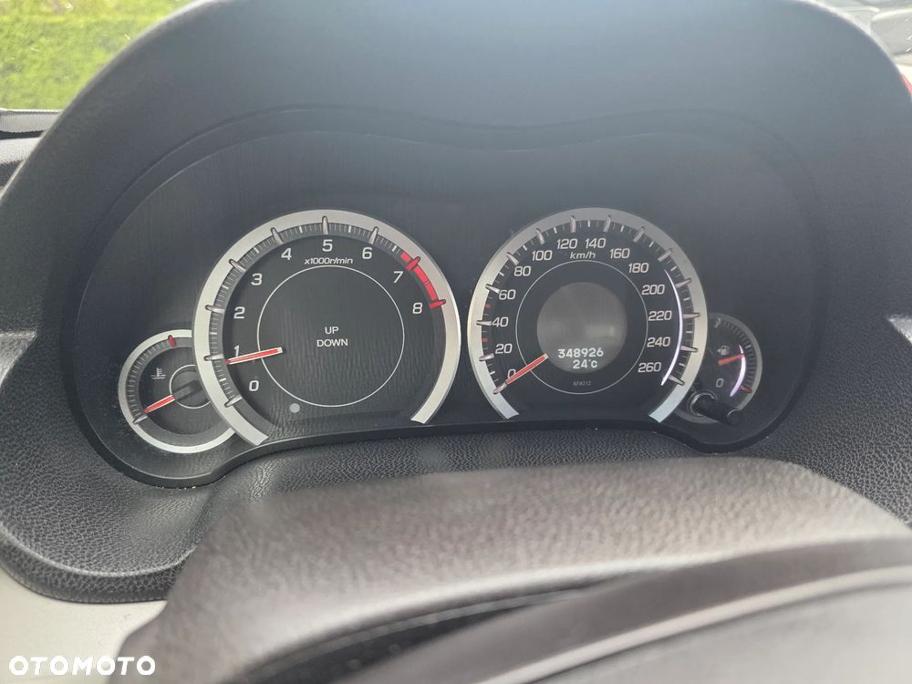 Honda Accord 2.0 Executive - 9
