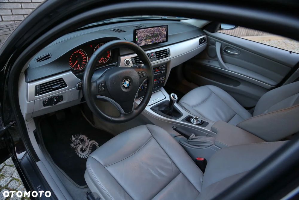 BMW Seria 3 - 22