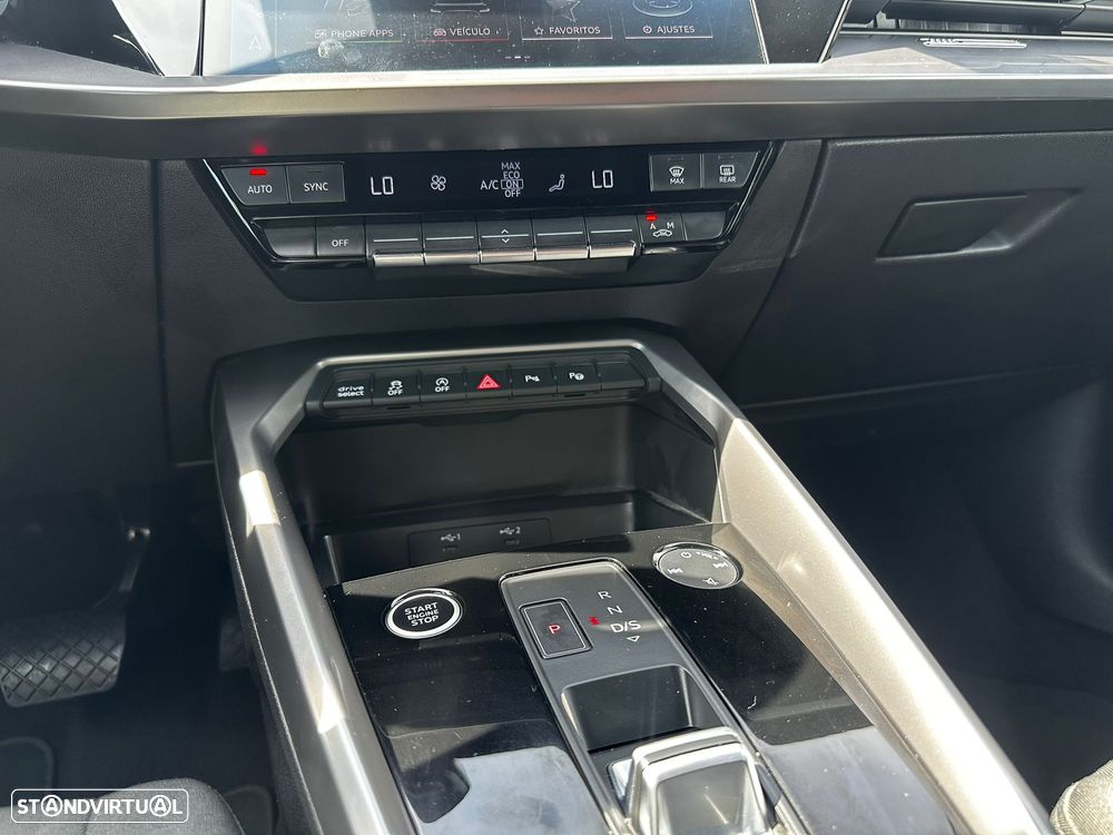 Audi A3 Sportback 30 TFSI S line S tronic - 23