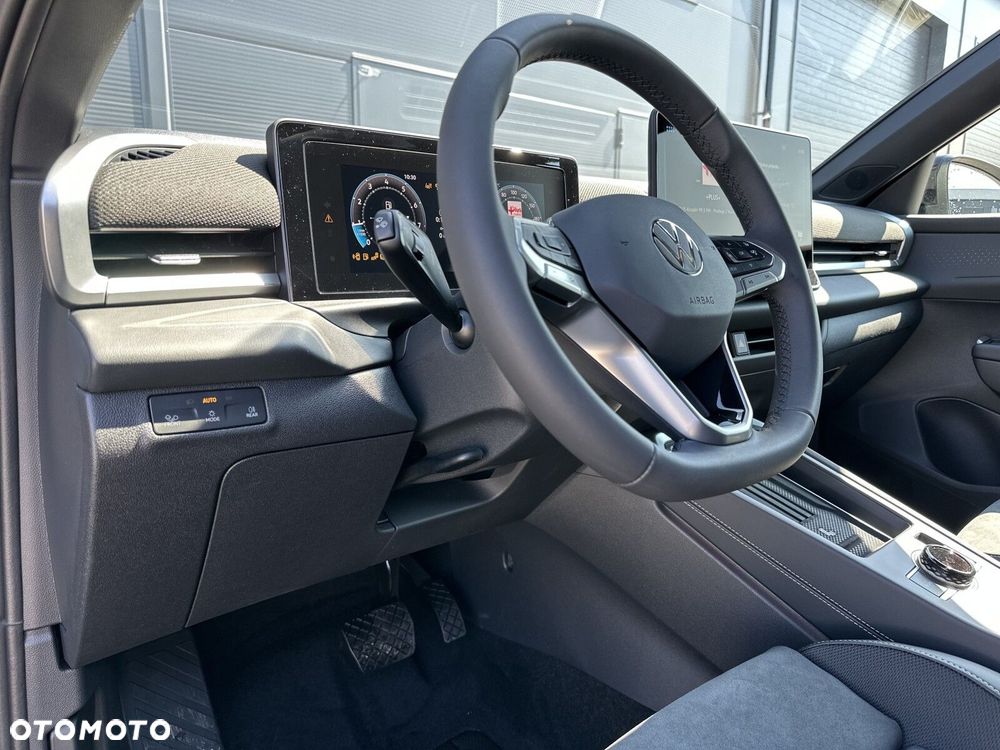 Volkswagen T-Roc - 20