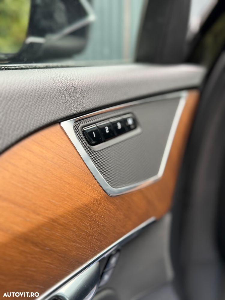 Volvo XC 90 D5 AWD Geartronic Inscription - 26