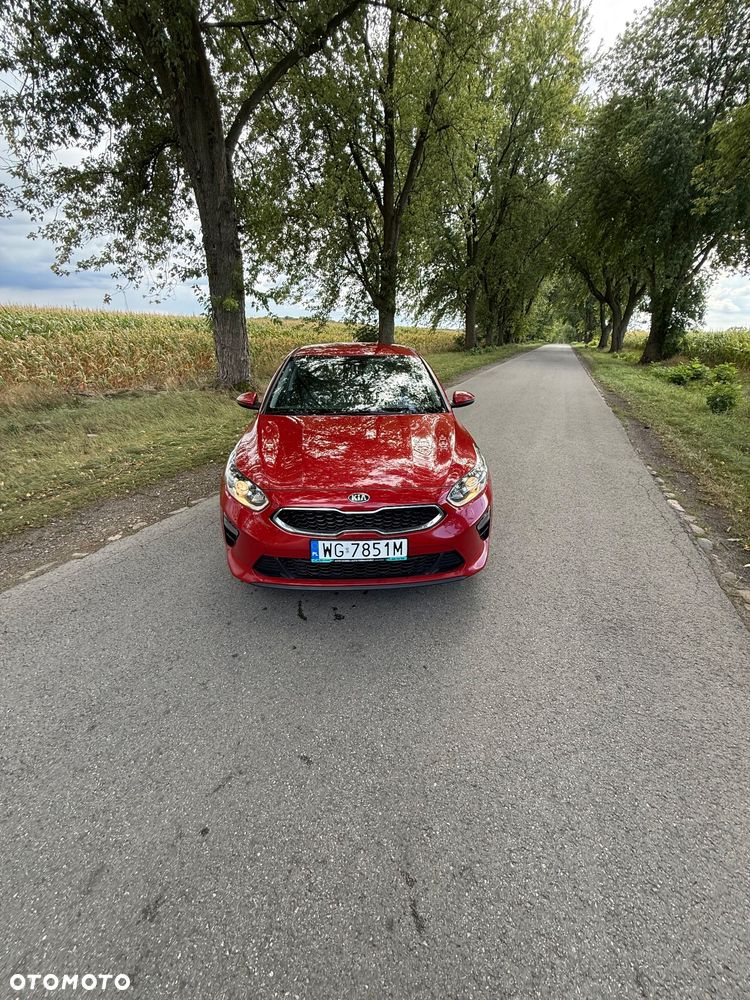 Kia Ceed 1.6 CRDi (48V Mild-Hybrid) Platinum - 4