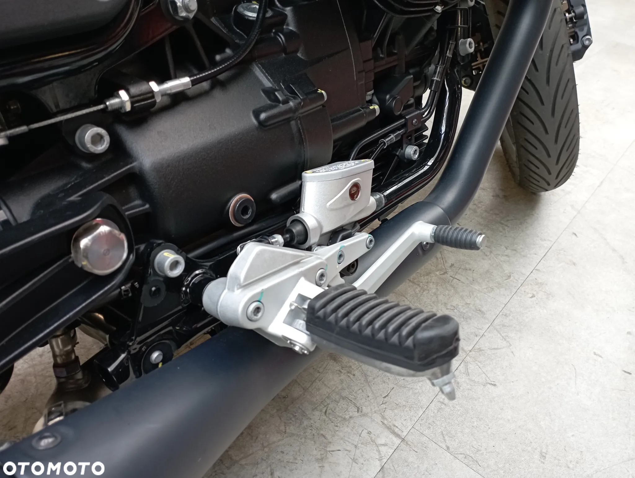 Moto Guzzi V7 - 16