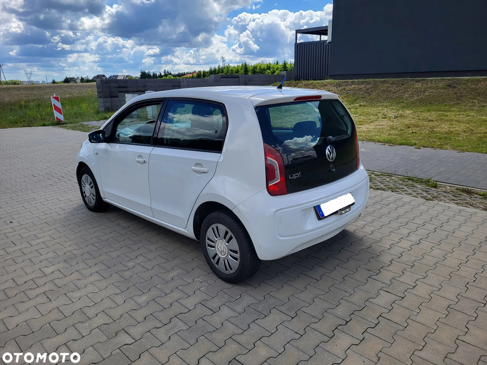 Volkswagen up! move - 4