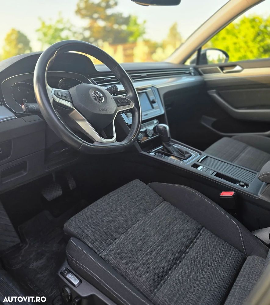 Volkswagen Passat 2.0 TDI DSG Comfortline - 21