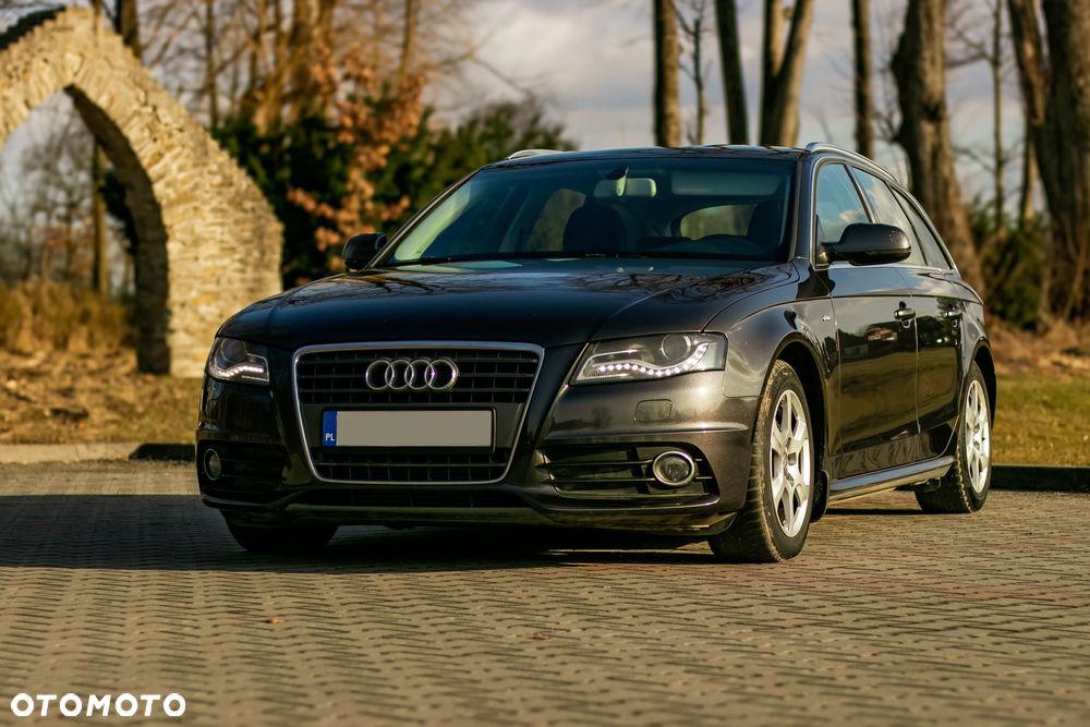 Audi A4 Avant 2.0 TFSI Attraction - 2