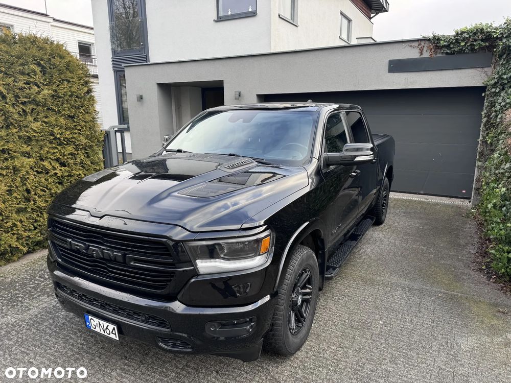 RAM 1500 Crew Cab Shortbed Laramie - 1