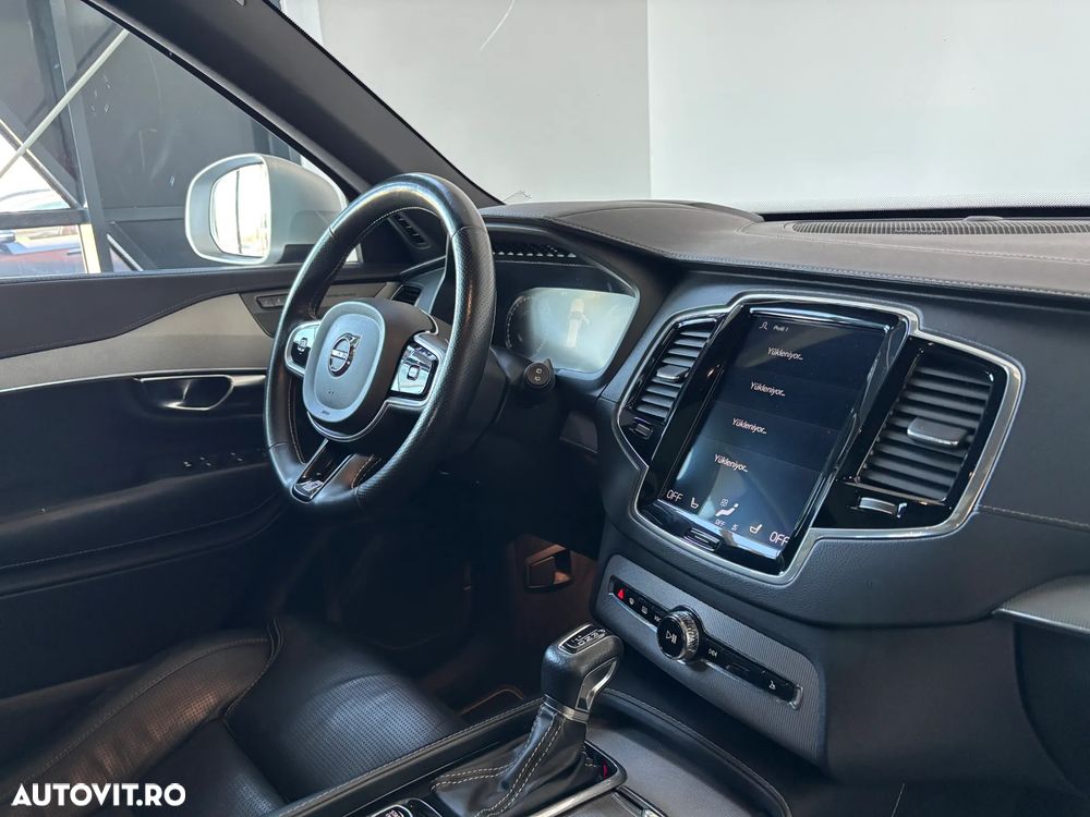 Volvo XC 90 - 8
