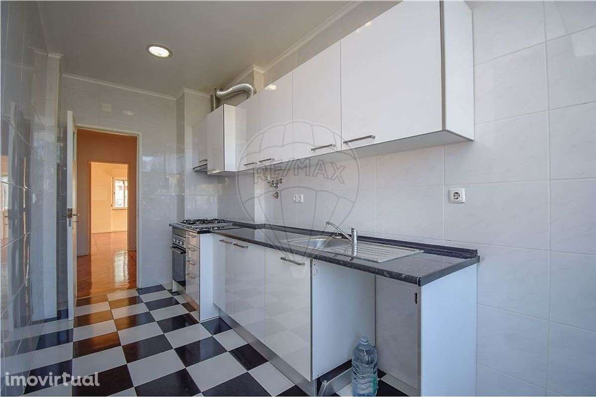 Apartamento T3 para arrendamento - Grande imagem: 2/21