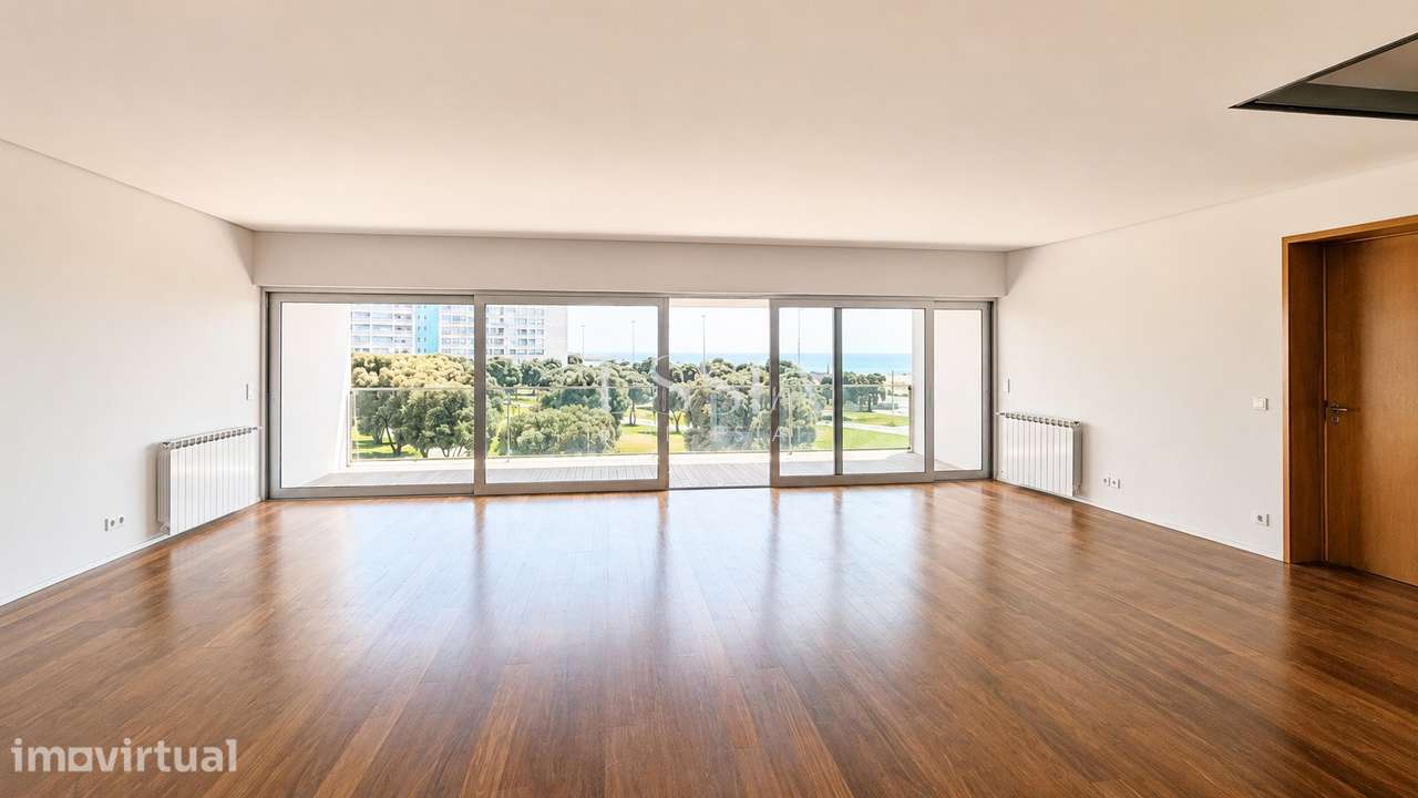 Apartamento T4 com Varanda e Vista mar - Grande imagem: 2/24