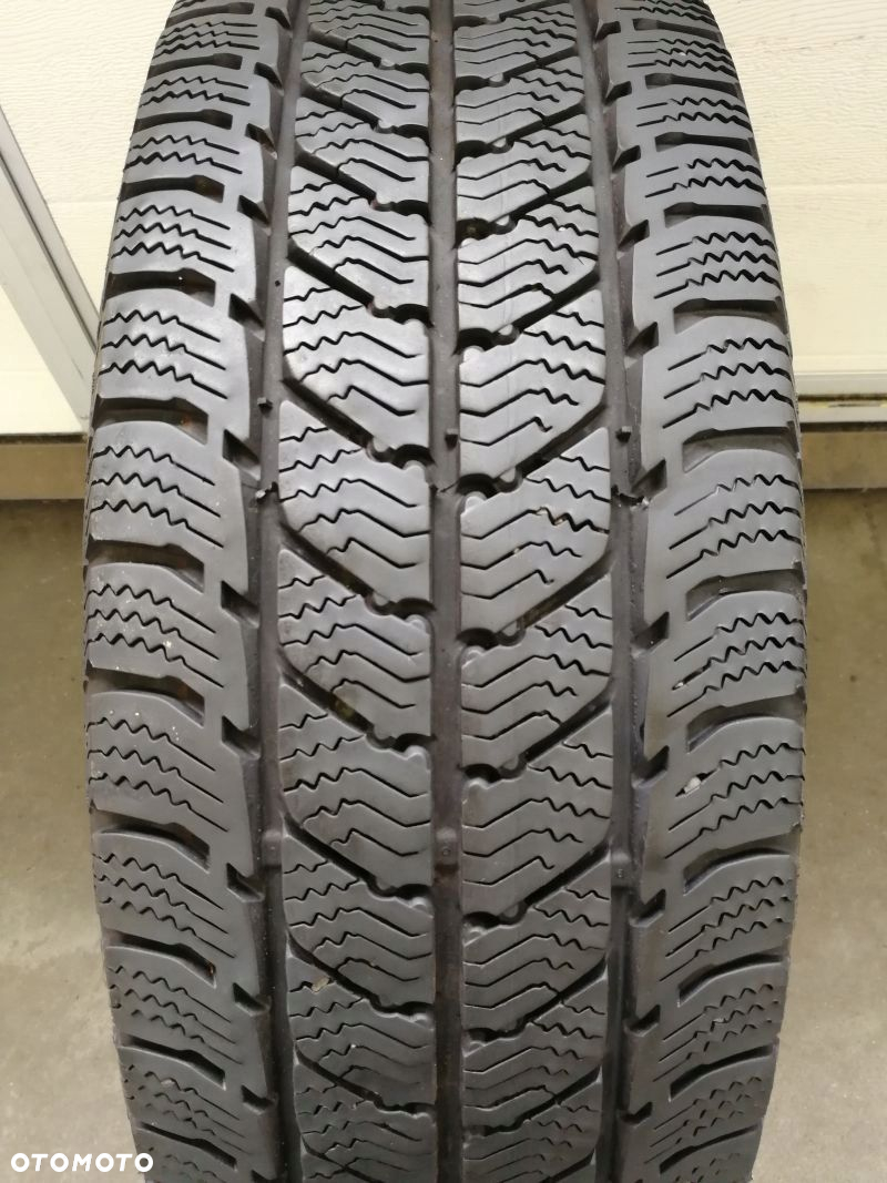 Opona zimowa 215/65 R 16C Semperit Van-Grip 3 - 2