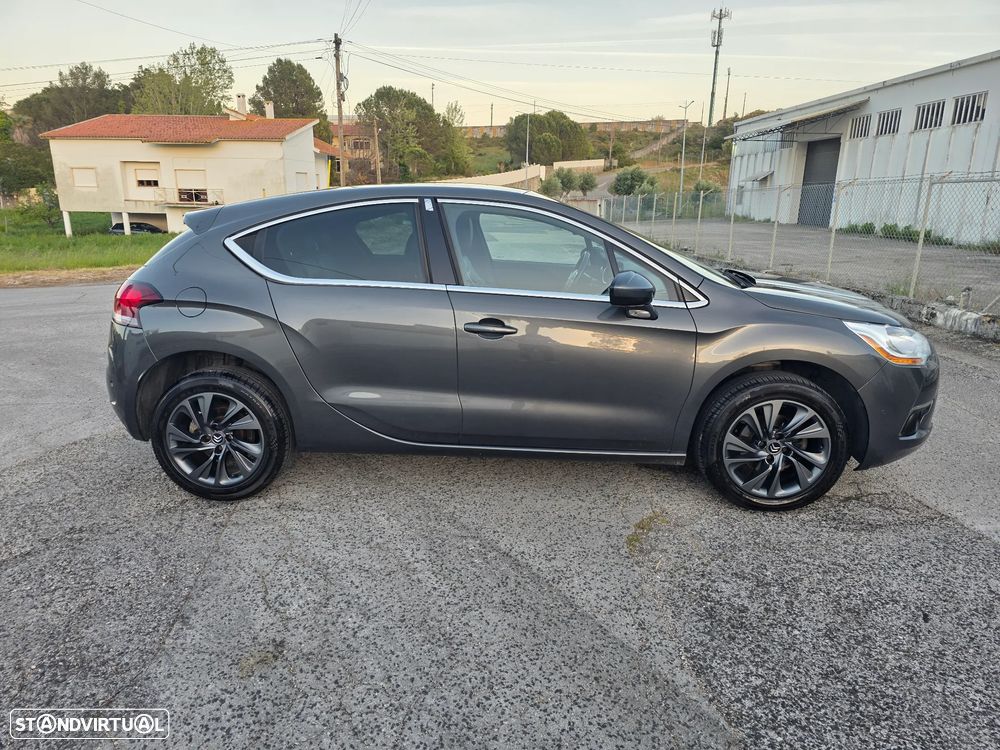 Citroën DS4 1.6 e-HDi So Chic - 3