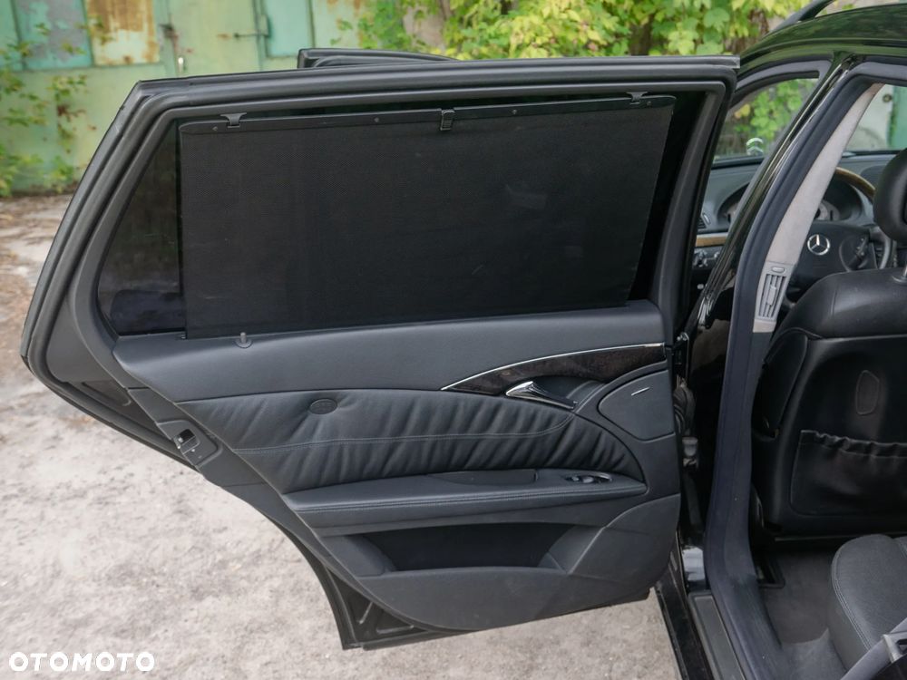 Mercedes-Benz Klasa E 500 4-Matic T Avantgarde - 18
