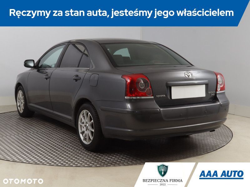 Toyota Avensis - 6