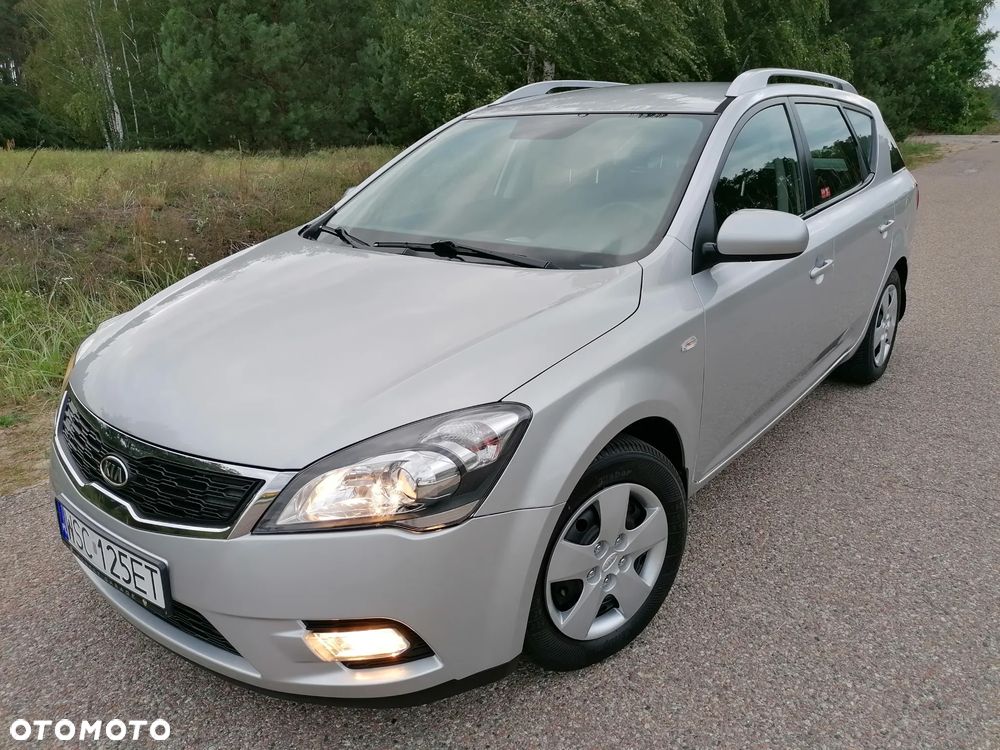 Kia Ceed - 1