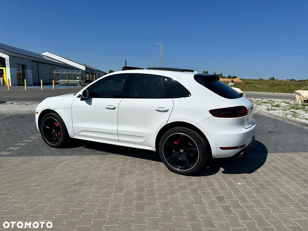 Porsche Macan Turbo PDK - 15