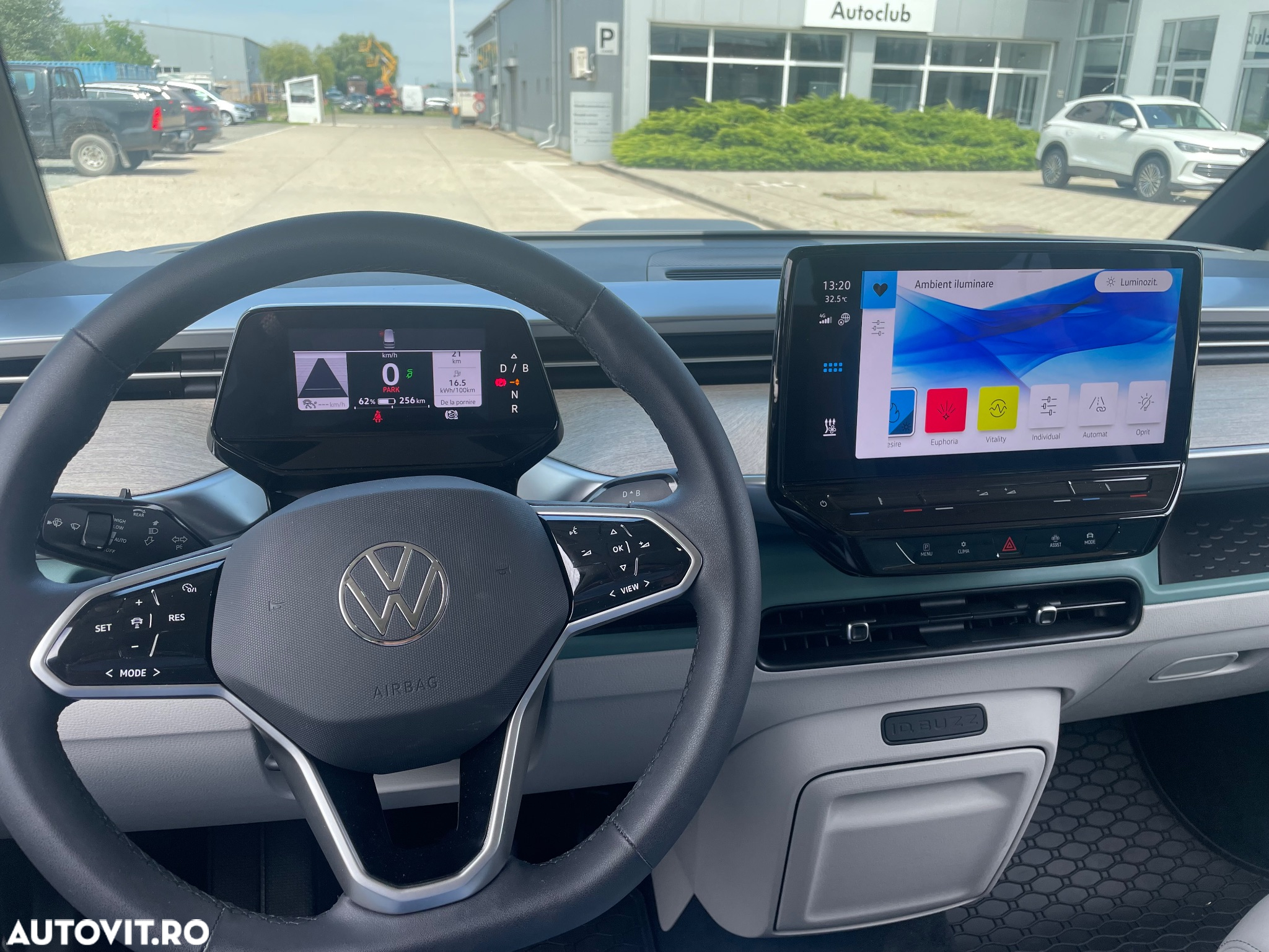 Volkswagen ID. Buzz - 6
