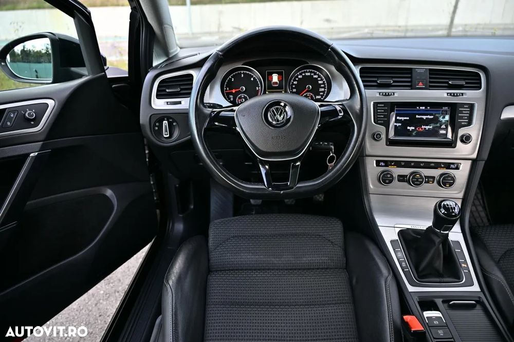 Volkswagen Golf 2.0 TDI 4Motion BMT Comfortline - 9