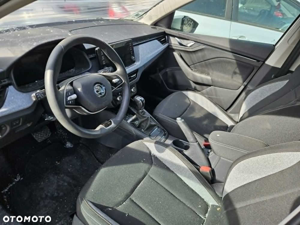 Skoda Kamiq 1.0 TSI DSG Active - 8