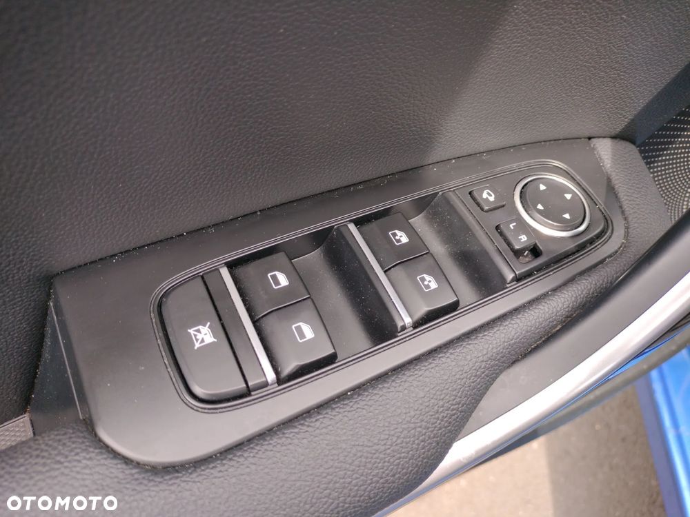 Kia Ceed 1.5 T-GDI Business Line DCT - 24