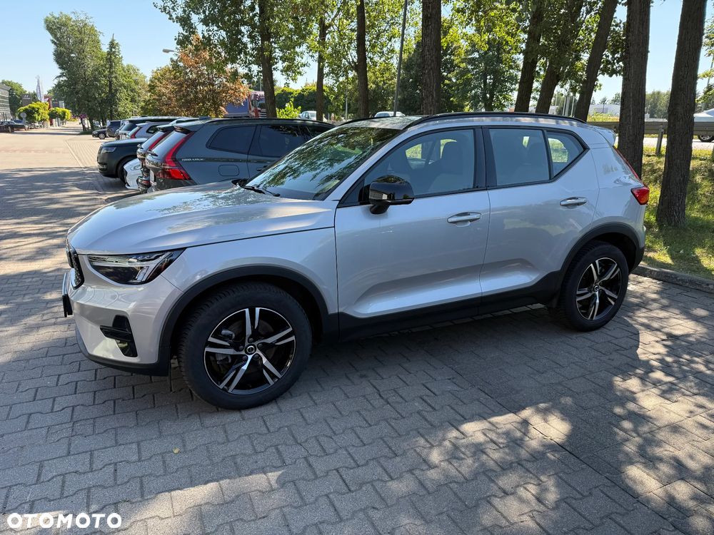 Volvo XC 40 B3 Plus Dark - 9