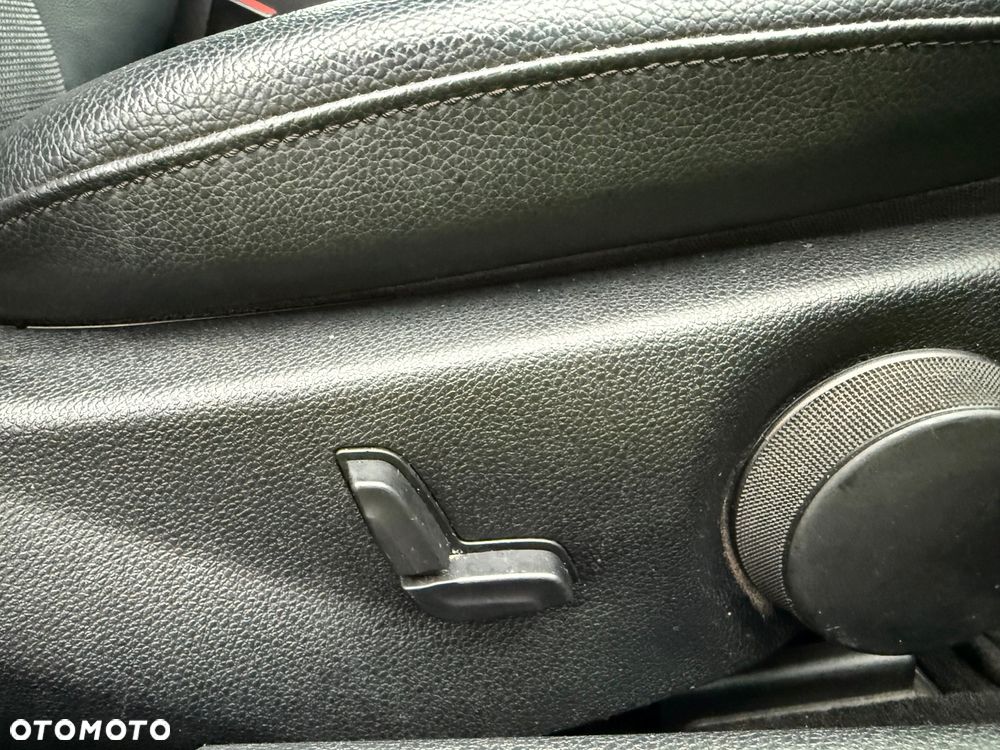 Mercedes-Benz Klasa C 200 Kompressor Avantgarde - 31