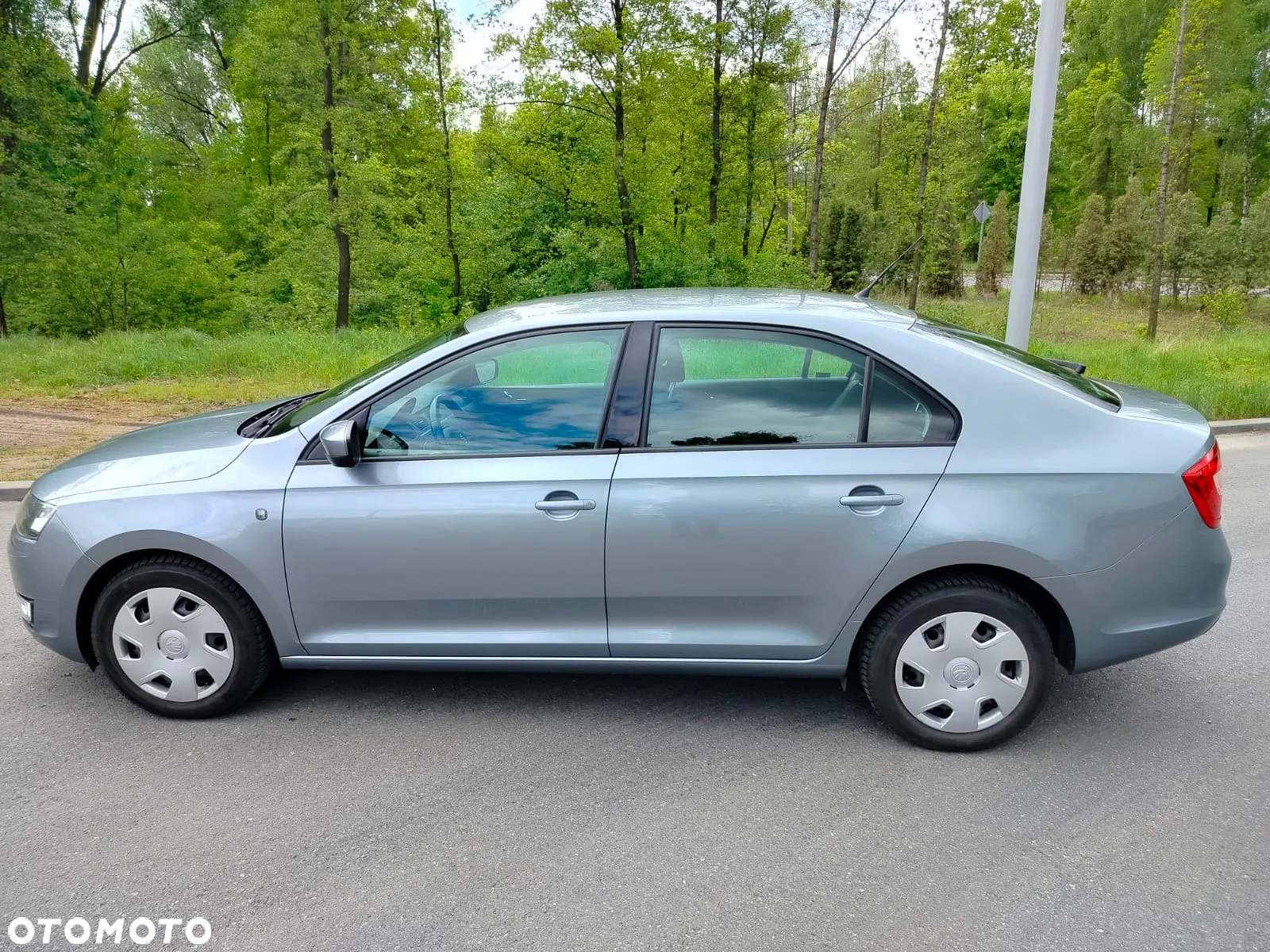 Skoda RAPID 1.2 TSI Ambition - 2