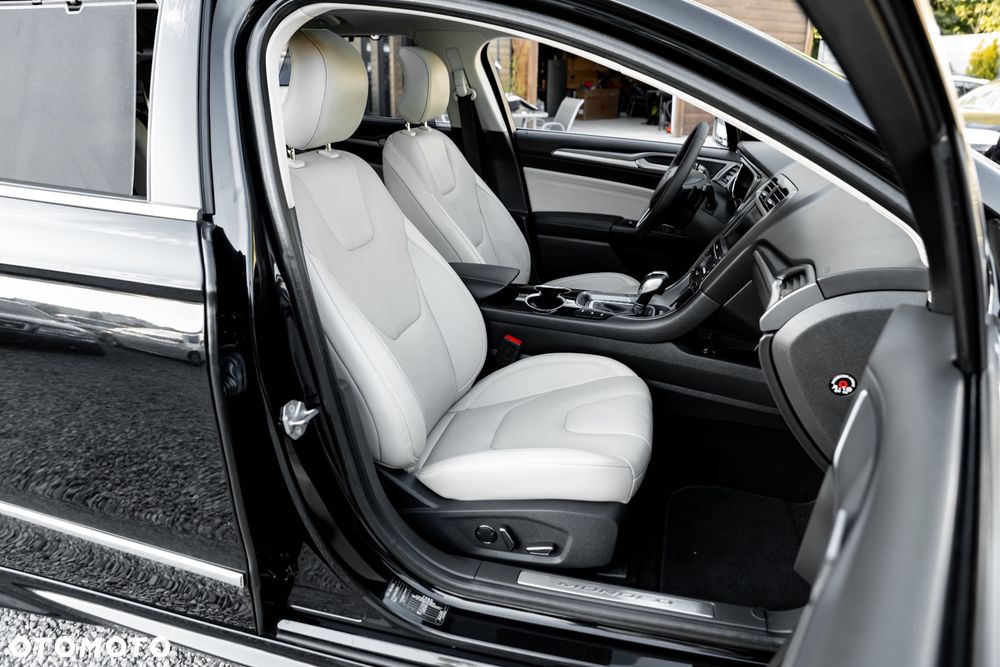 Ford Mondeo 2.0 EcoBoost ST-Line - 23