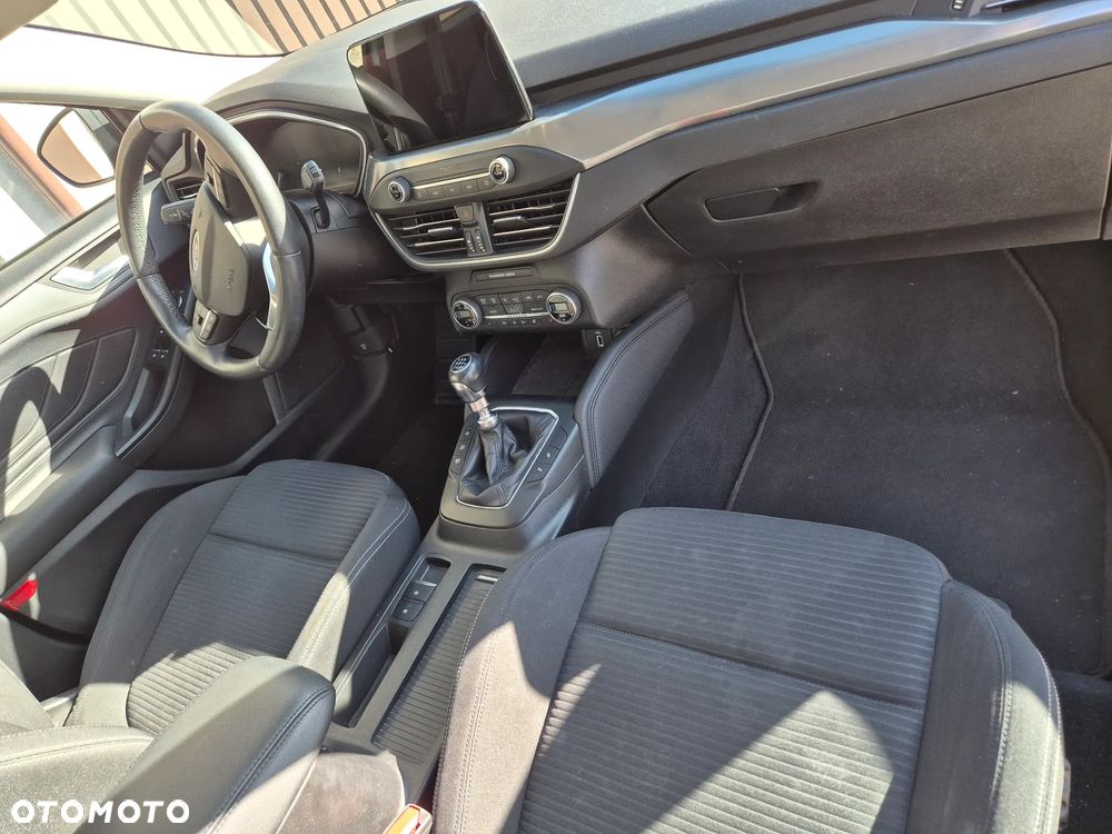 Ford Focus - 11