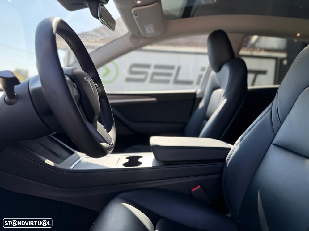 Tesla Model Y Long Range Tração Integral - 22