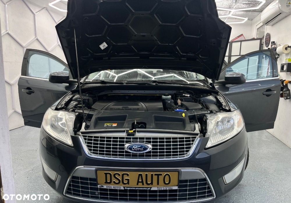 Ford Mondeo - 35