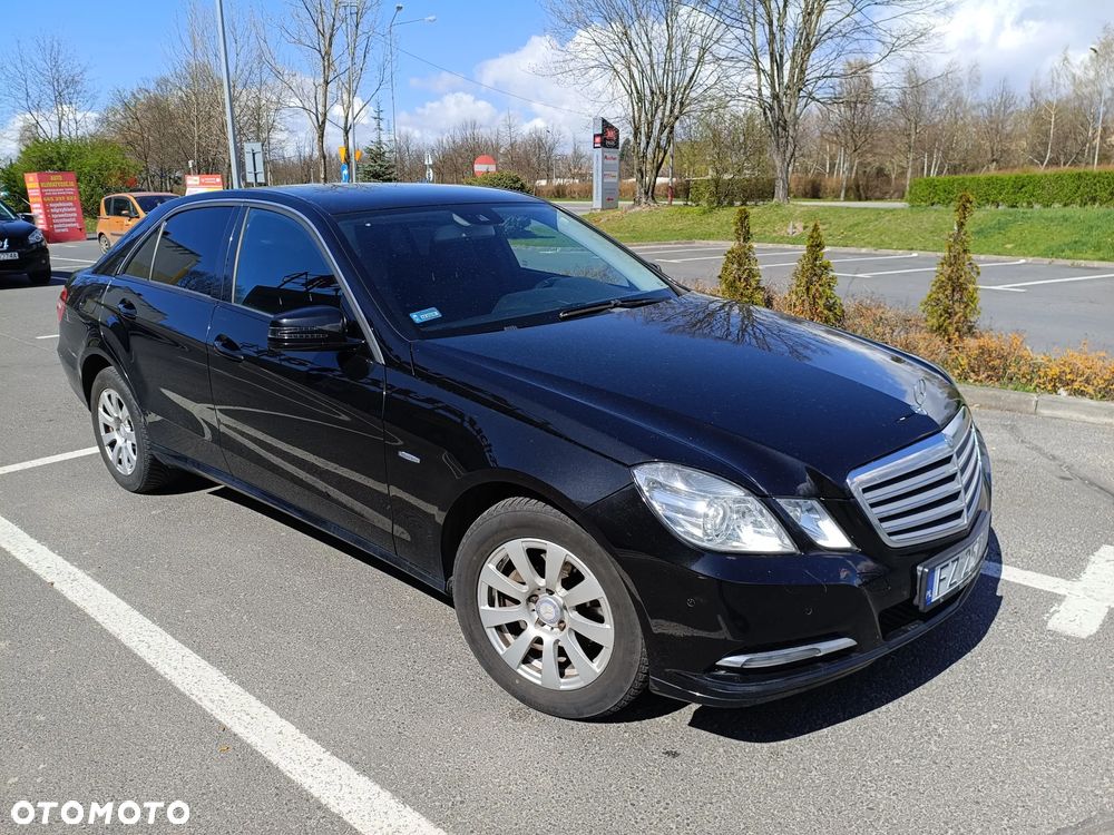 Mercedes-Benz Klasa E 200 CGI BlueEFFICIENCY - 5