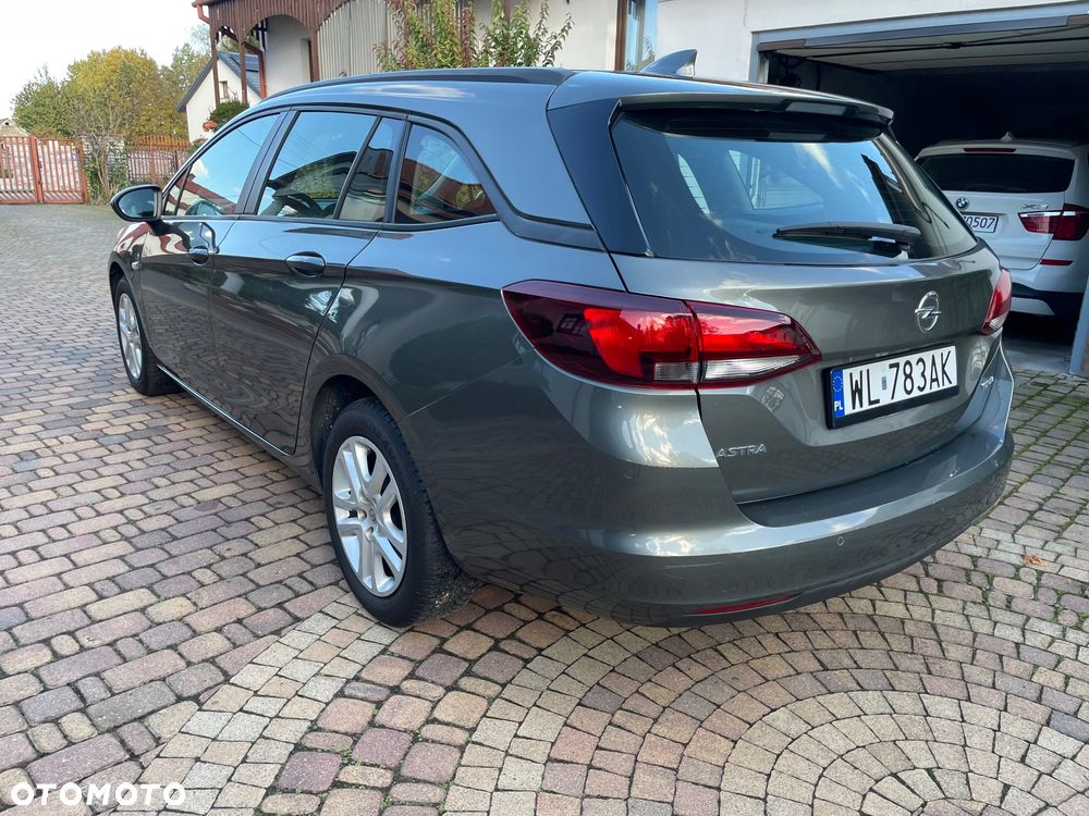 Opel Astra 2018 photo 2