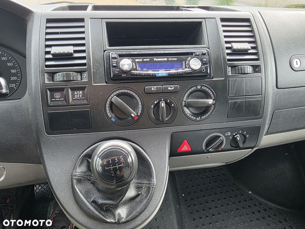 Volkswagen Transporter Caravelle Kurz (7.Si.) - 19