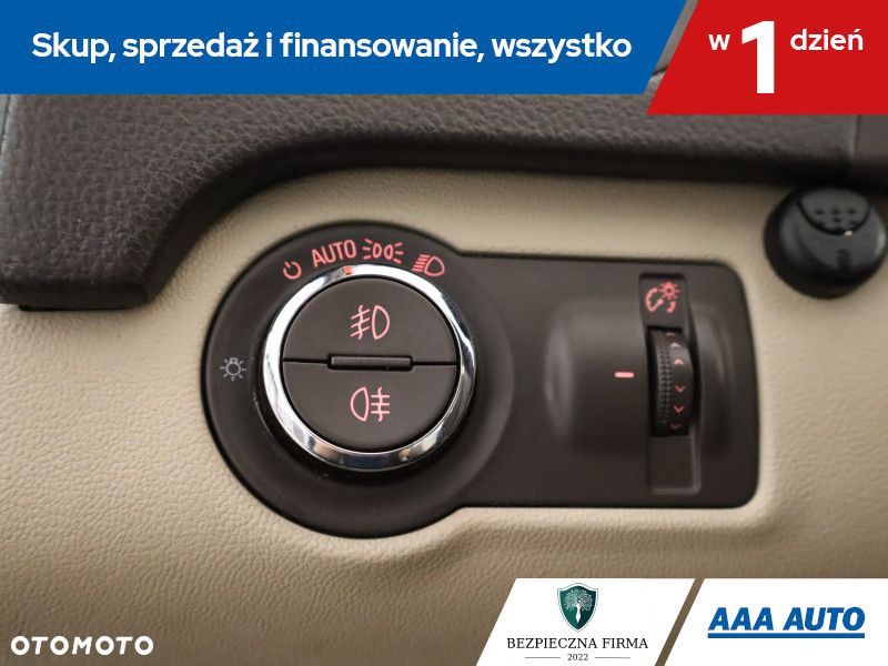 Opel Insignia - 18