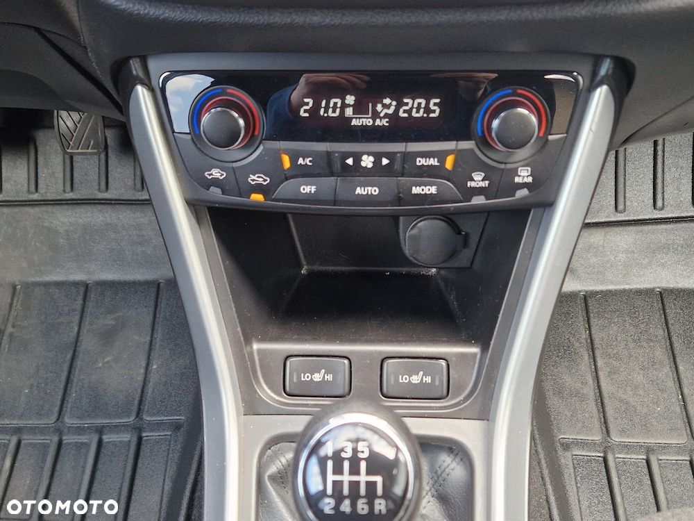Suzuki SX4 1.6 Premium - 21