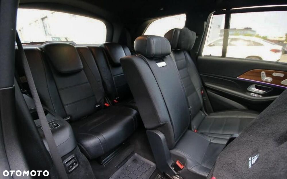 Mercedes-Benz GLS - 16