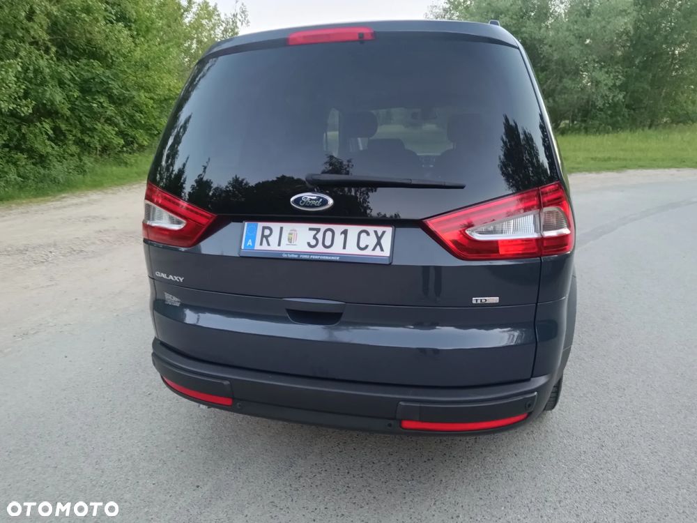 Ford Galaxy - 15