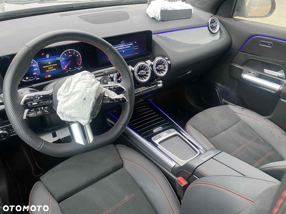 Mercedes-Benz GLA 200 mHEV AMG Line 7G-DCT - 15