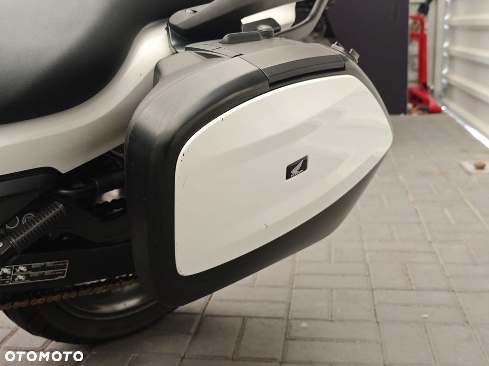 Honda CTX - 11
