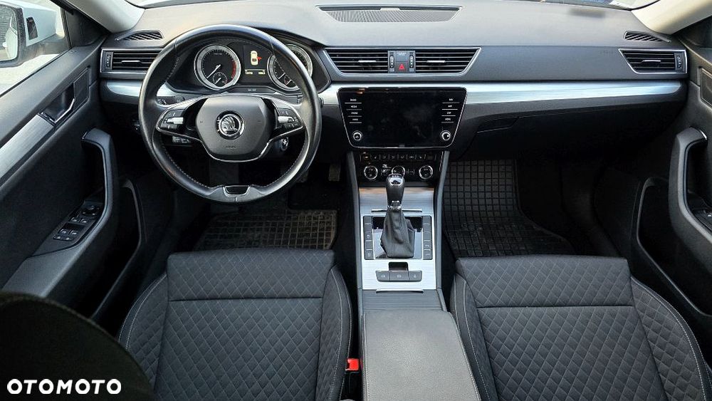 Skoda Superb 2.0 TSI Style DSG - 26