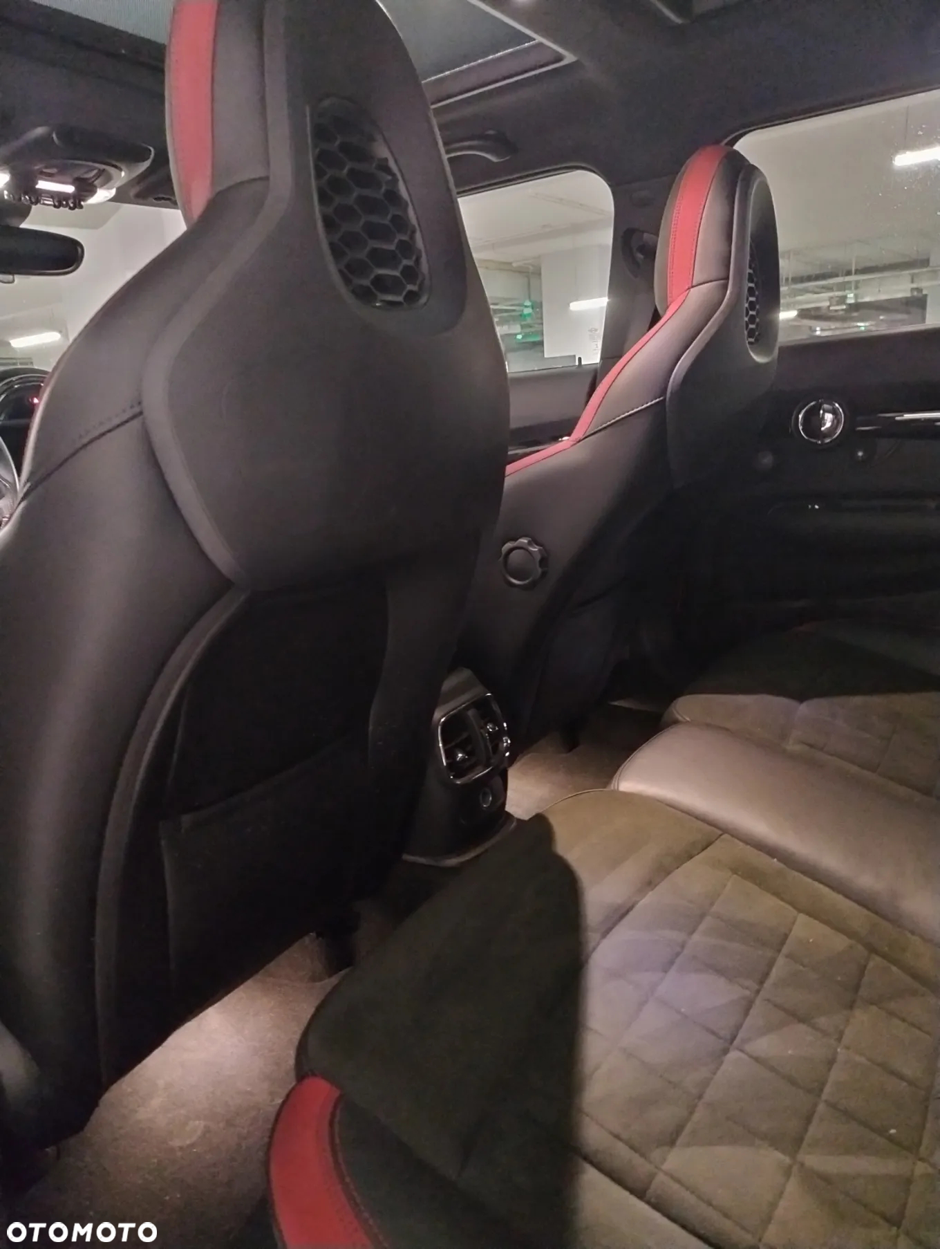 MINI John Cooper Works ALL4 sport - 11