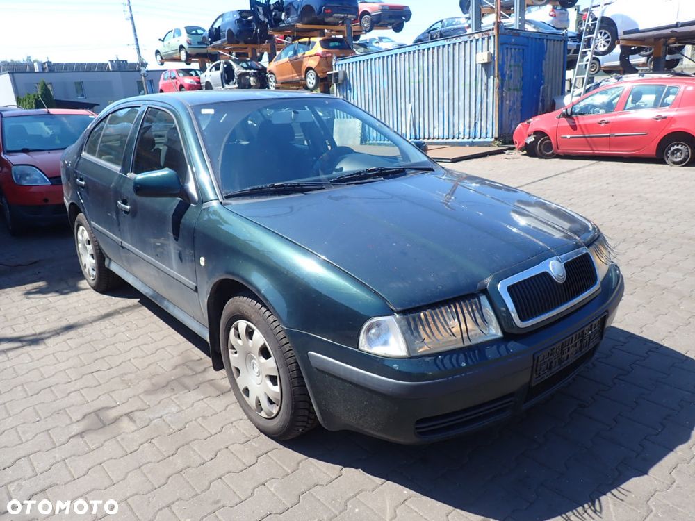 CZĘŚCI - Skoda Octavia I 1,9 TDI 90KM ALH HB 5D LIFT EGR lakier 9570 2003r. INDEX - 10188 - 2