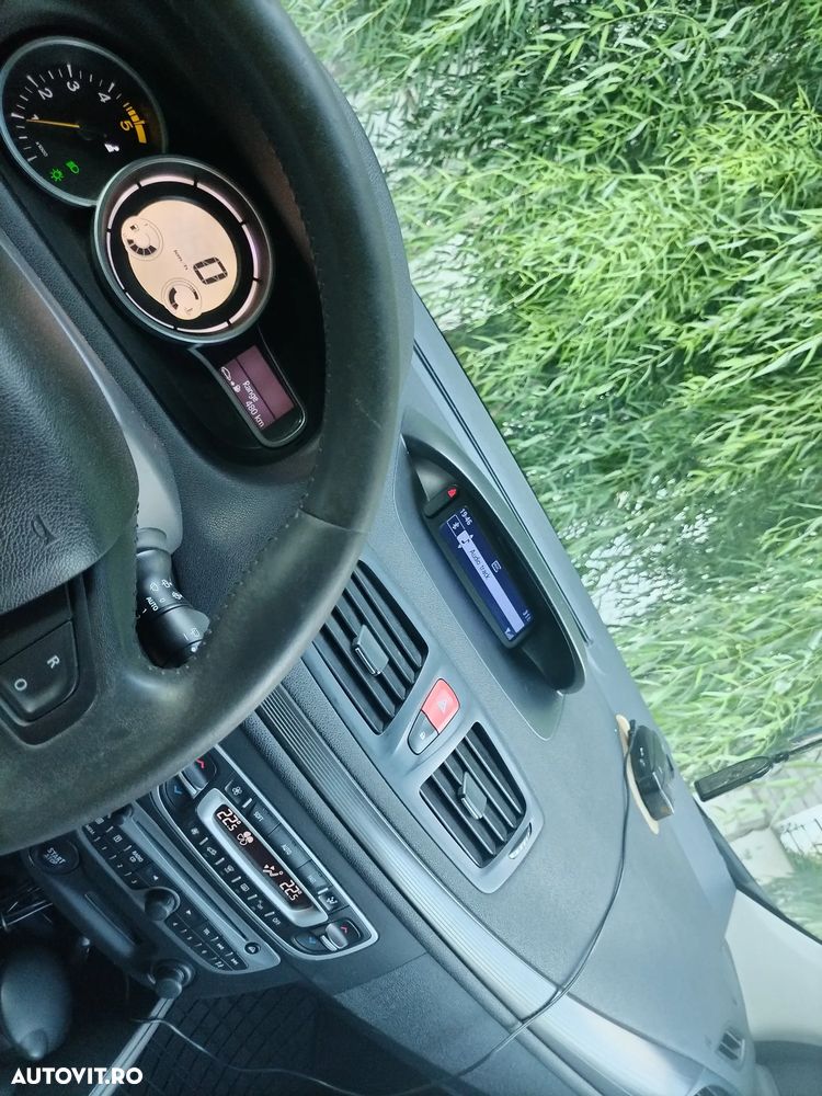 Renault Megane - 13