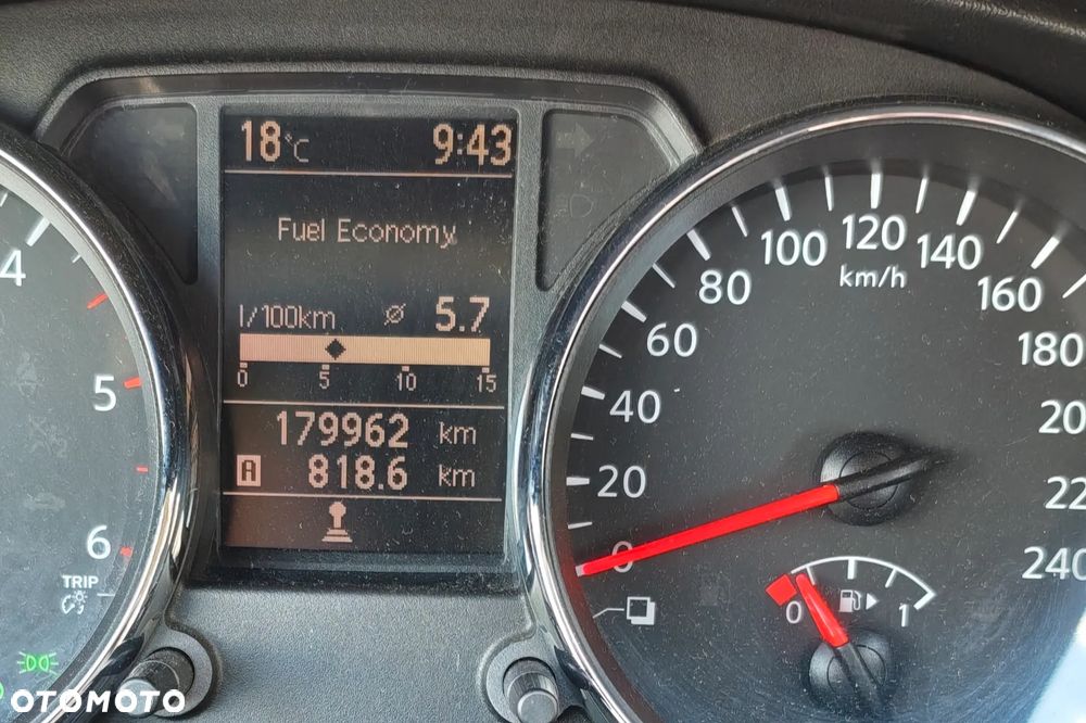 Nissan Qashqai 1.5 dCi DPF visia - 21