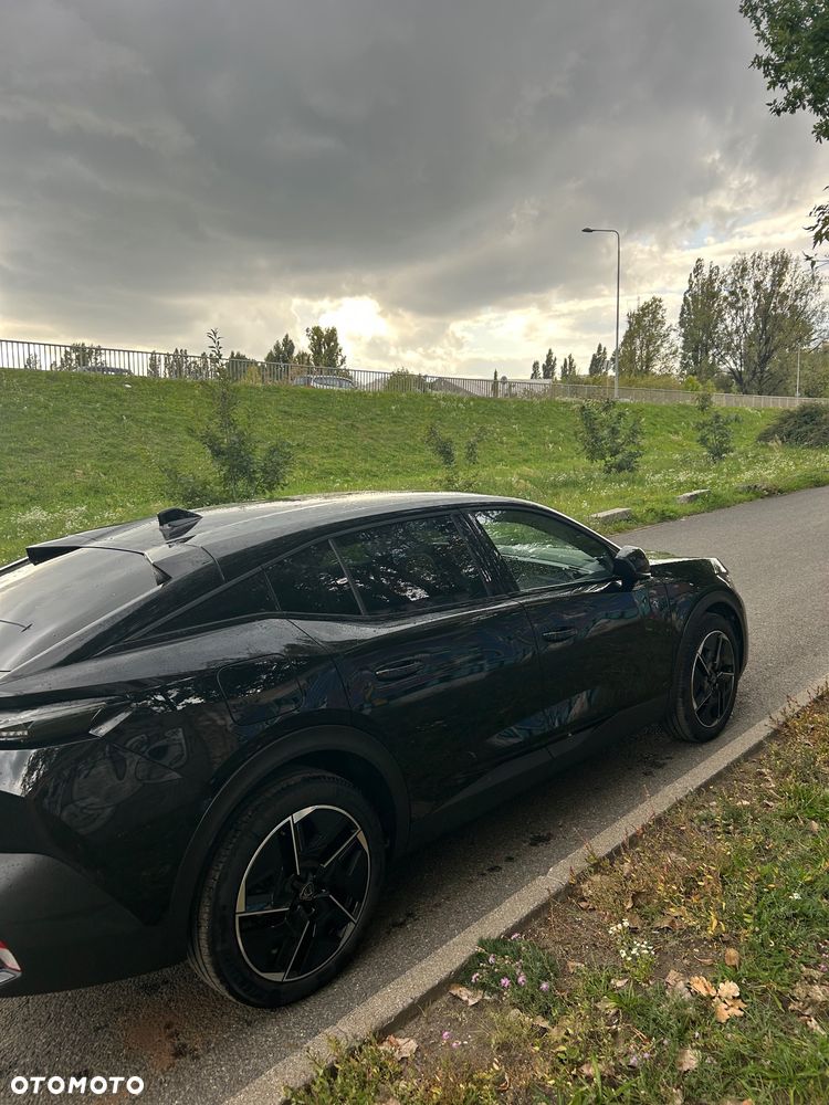 Peugeot 408 - 10
