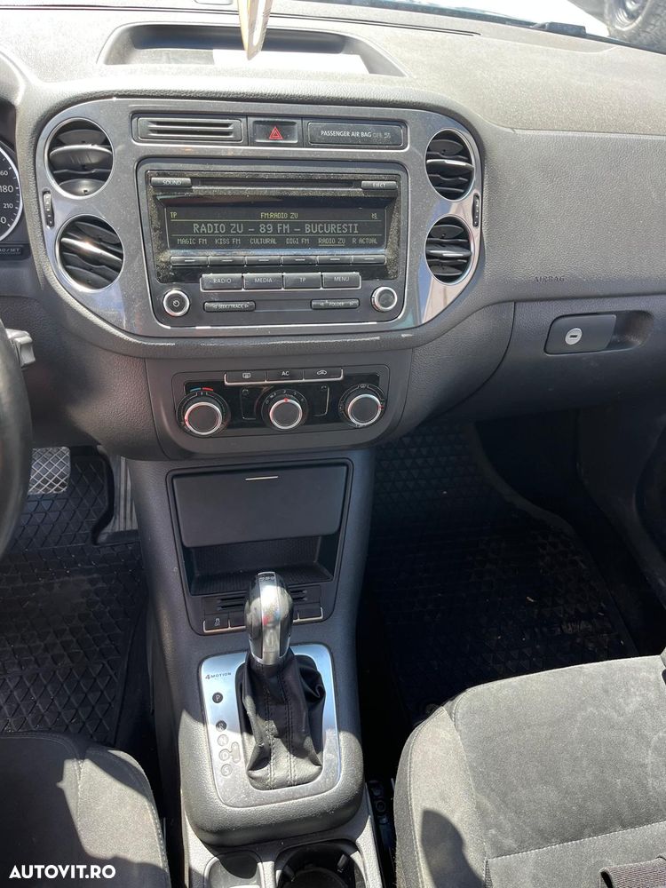 Volkswagen Tiguan 2.0 TDI 4Motion DSG Sport & Style - 8