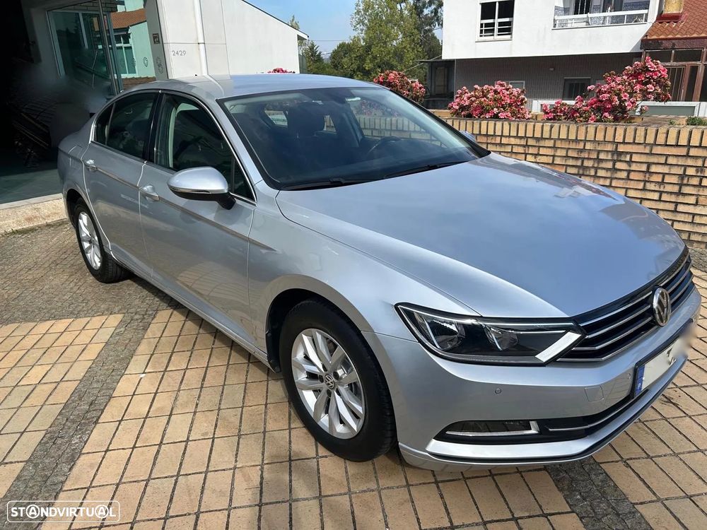 VW Passat 1.6 TDI Confortline - 2